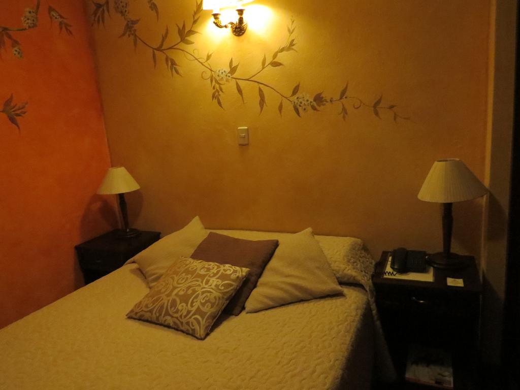 Hotel Casa San Rafael كوينكا الغرفة الصورة